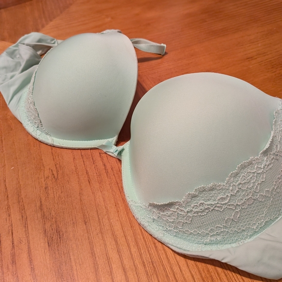36D Victoria's Secret & Cacique Red, Mint, and Purple Bra Bundle - Picture 6 of 16